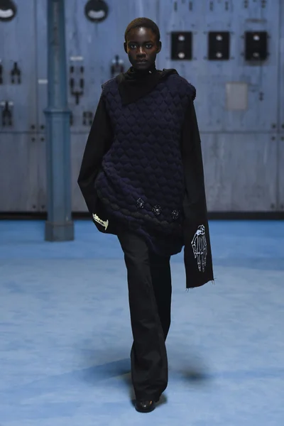 Look 53
